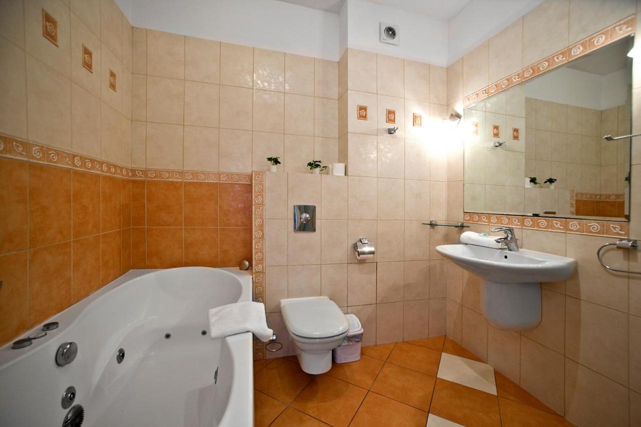 3 Bedrooms Apartment Zoliborz Gwiazdzista Varşova Dış mekan fotoğraf